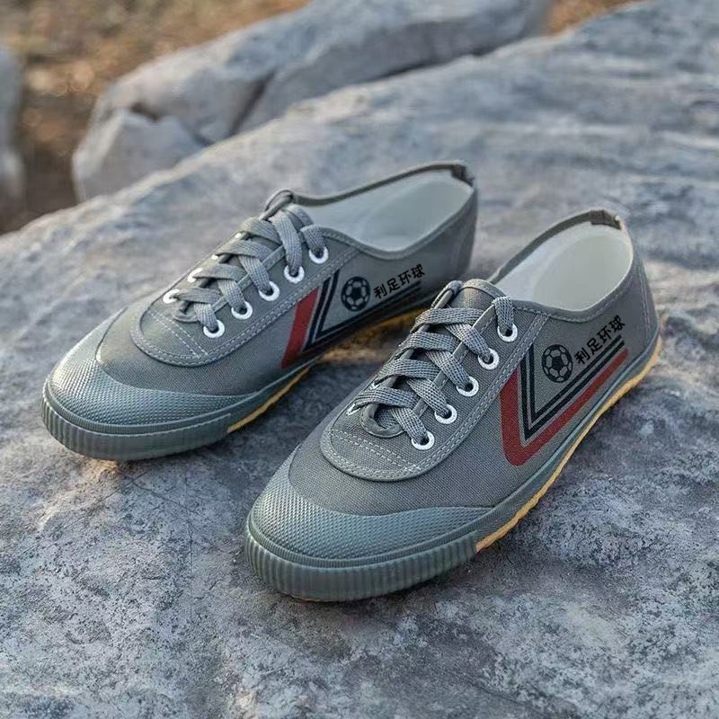 Canvas Training Shoes New Men' - Sneaker Career ulasan dan harga